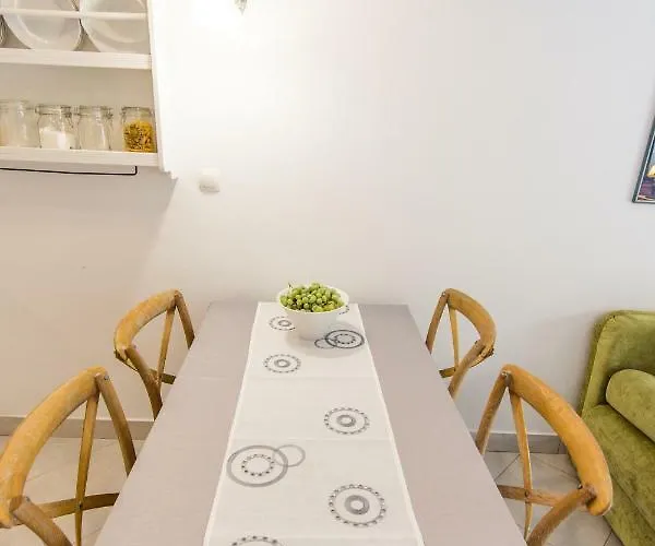 Mileta Апартаменты Сали